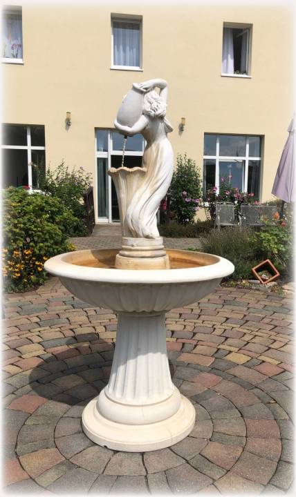 Brunnen